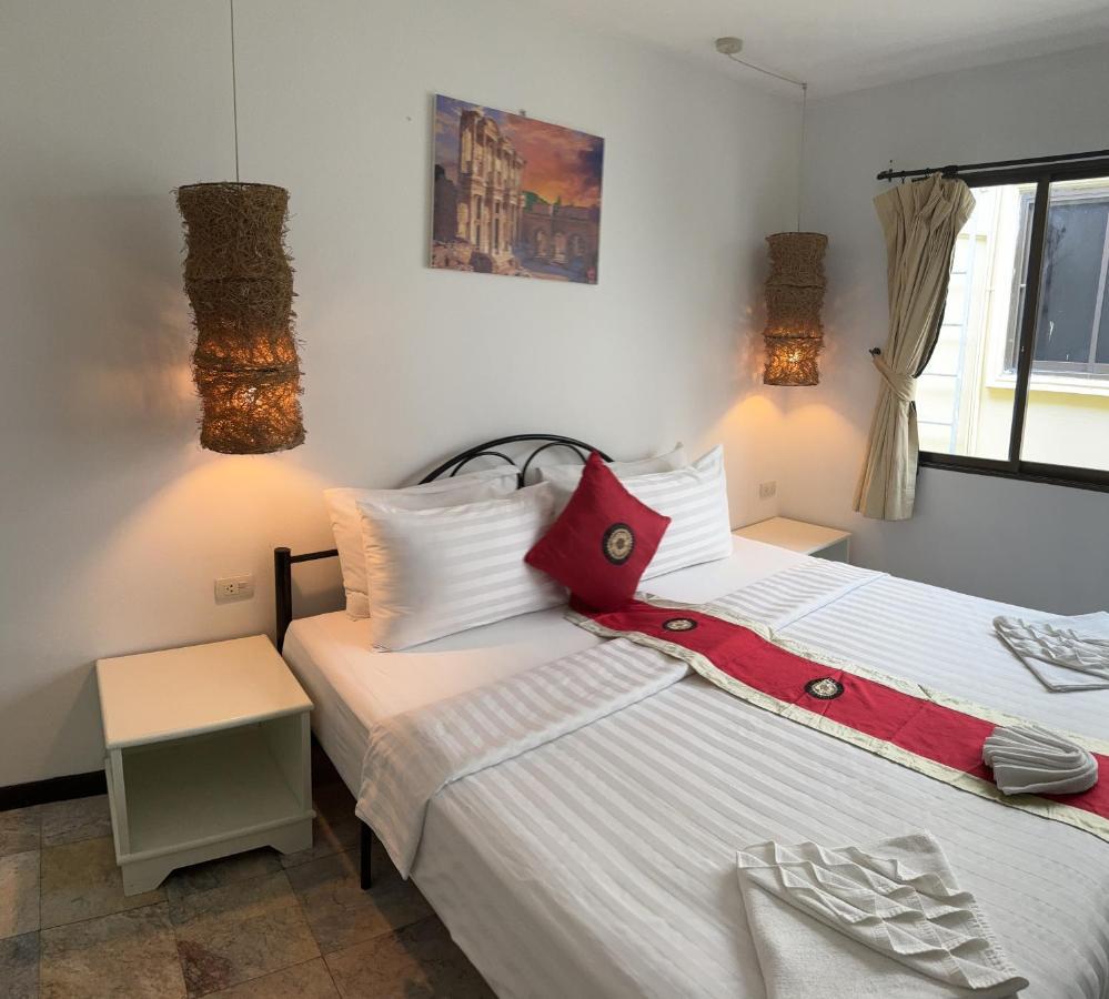 Istanbul Boutique Hotel Patong Экстерьер фото
